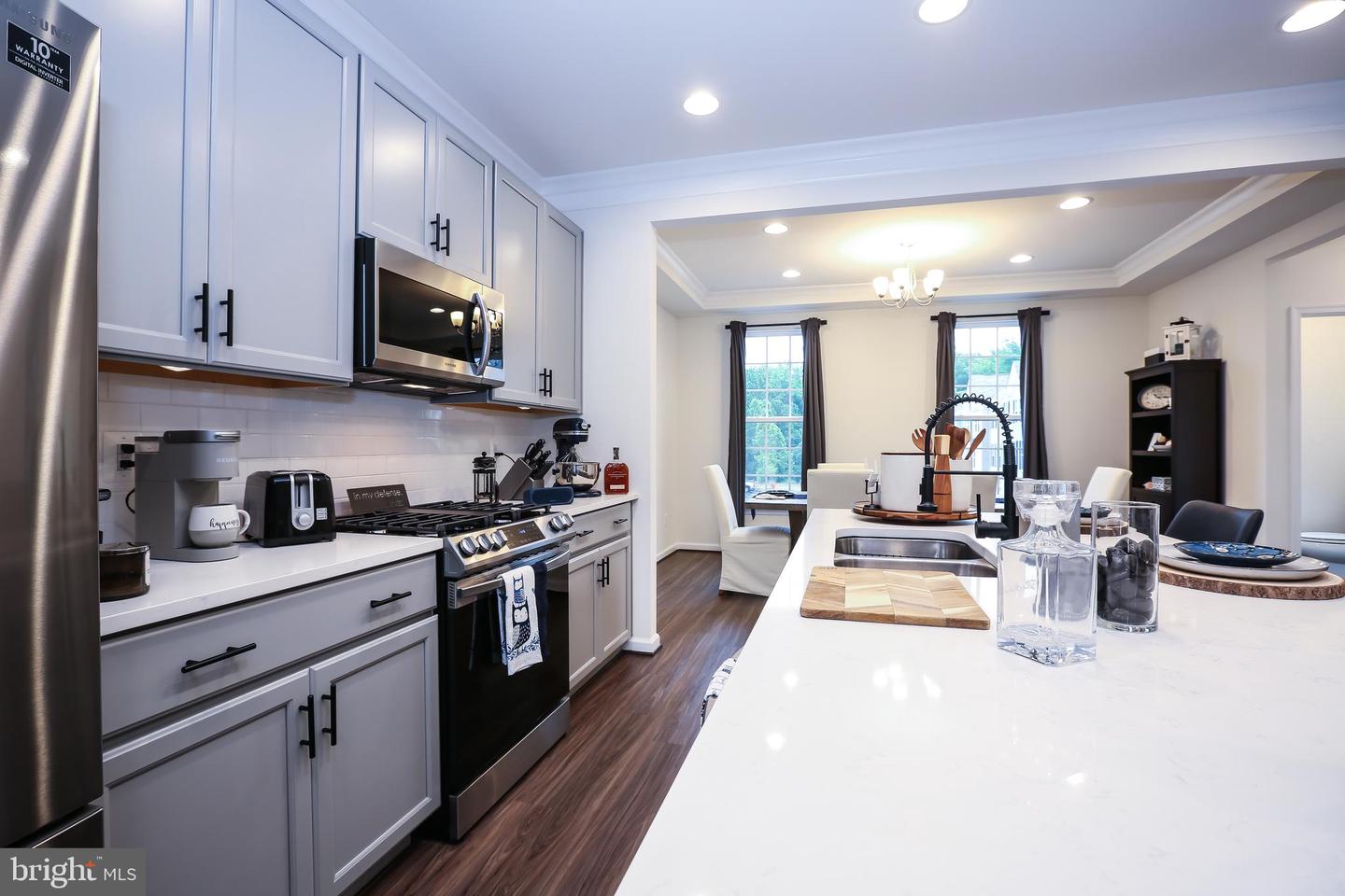 9168 WYCHE KNOLL LN, MANASSAS, Virginia 20110, 4 Bedrooms Bedrooms, ,3 BathroomsBathrooms,Residential,For sale,9168 WYCHE KNOLL LN,VAPW2095984 MLS # VAPW2095984