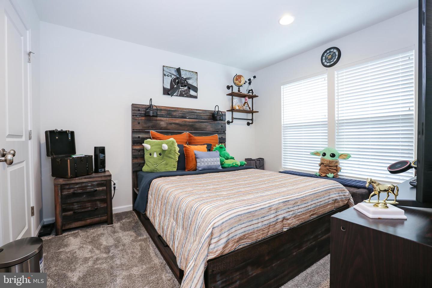 9168 WYCHE KNOLL LN, MANASSAS, Virginia 20110, 4 Bedrooms Bedrooms, ,3 BathroomsBathrooms,Residential,For sale,9168 WYCHE KNOLL LN,VAPW2095984 MLS # VAPW2095984