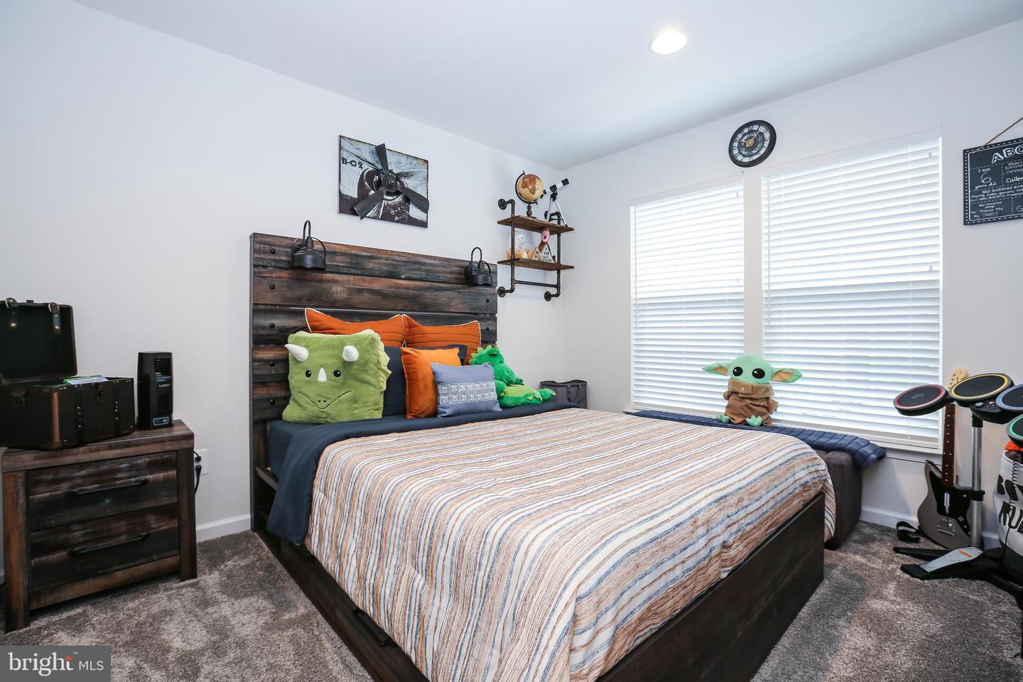9168 WYCHE KNOLL LN, MANASSAS, Virginia 20110, 4 Bedrooms Bedrooms, ,3 BathroomsBathrooms,Residential,For sale,9168 WYCHE KNOLL LN,VAPW2095984 MLS # VAPW2095984
