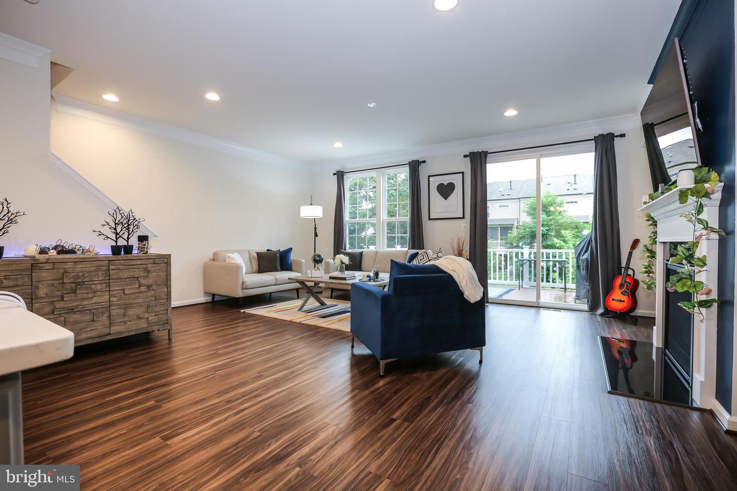 9168 WYCHE KNOLL LN, MANASSAS, Virginia 20110, 4 Bedrooms Bedrooms, ,3 BathroomsBathrooms,Residential,For sale,9168 WYCHE KNOLL LN,VAPW2095984 MLS # VAPW2095984