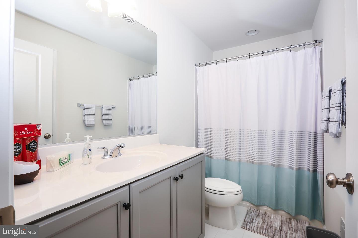 9168 WYCHE KNOLL LN, MANASSAS, Virginia 20110, 4 Bedrooms Bedrooms, ,3 BathroomsBathrooms,Residential,For sale,9168 WYCHE KNOLL LN,VAPW2095984 MLS # VAPW2095984