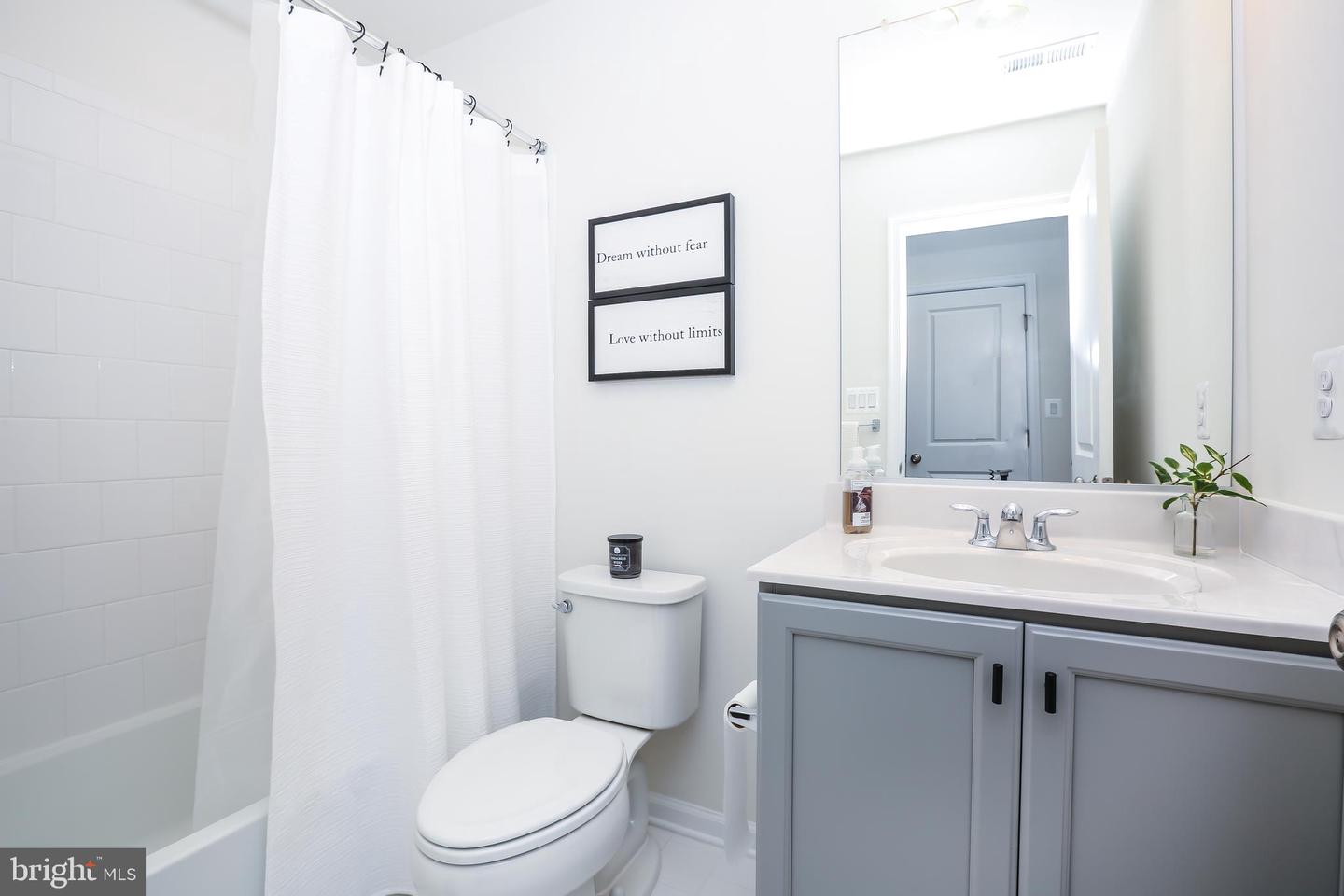 9168 WYCHE KNOLL LN, MANASSAS, Virginia 20110, 4 Bedrooms Bedrooms, ,3 BathroomsBathrooms,Residential,For sale,9168 WYCHE KNOLL LN,VAPW2095984 MLS # VAPW2095984