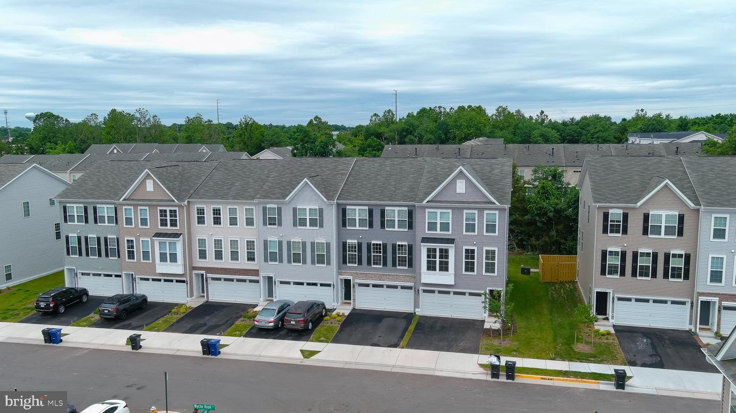9168 WYCHE KNOLL LN, MANASSAS, Virginia 20110, 4 Bedrooms Bedrooms, ,3 BathroomsBathrooms,Residential,For sale,9168 WYCHE KNOLL LN,VAPW2095984 MLS # VAPW2095984