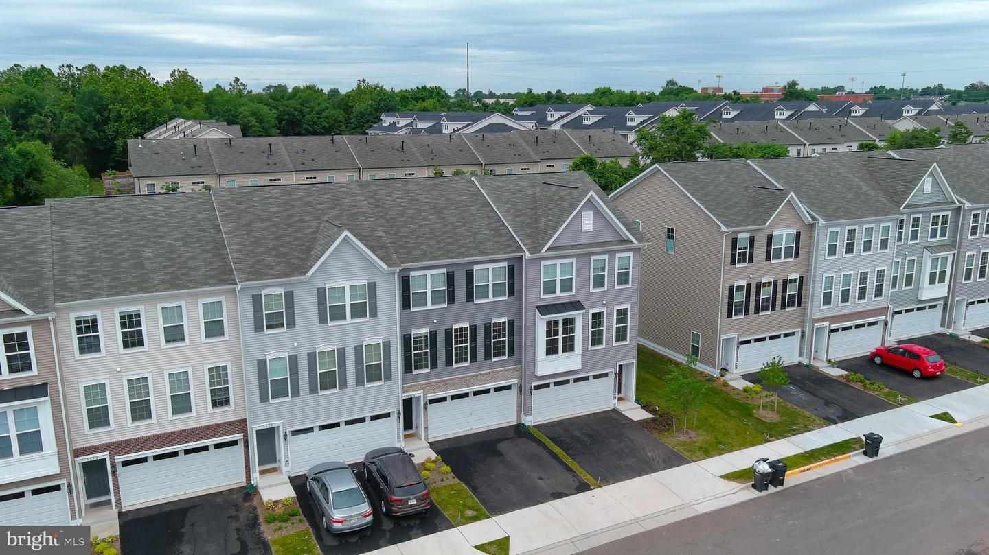 9168 WYCHE KNOLL LN, MANASSAS, Virginia 20110, 4 Bedrooms Bedrooms, ,3 BathroomsBathrooms,Residential,For sale,9168 WYCHE KNOLL LN,VAPW2095984 MLS # VAPW2095984
