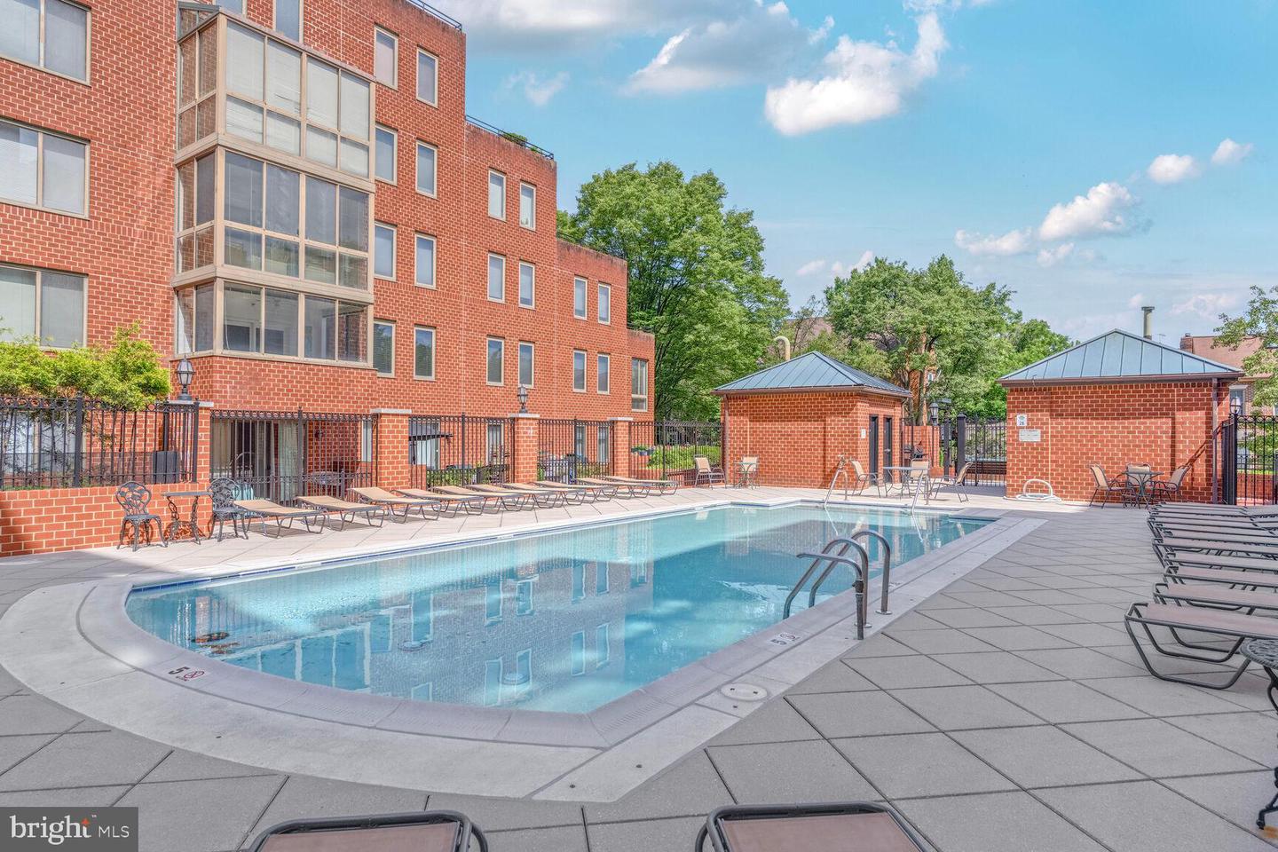 1050 N TAYLOR ST #1-710, ARLINGTON, Virginia 22201, 2 Bedrooms Bedrooms, ,2 BathroomsBathrooms,Residential,For sale,1050 N TAYLOR ST #1-710,VAAR2058530 MLS # VAAR2058530