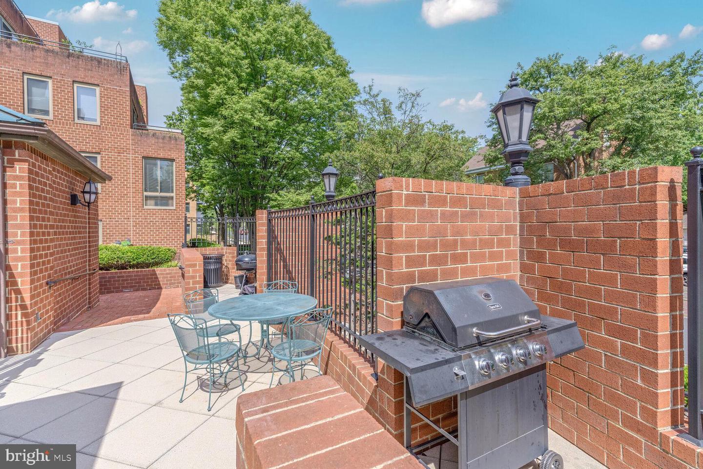 1050 N TAYLOR ST #1-710, ARLINGTON, Virginia 22201, 2 Bedrooms Bedrooms, ,2 BathroomsBathrooms,Residential,For sale,1050 N TAYLOR ST #1-710,VAAR2058530 MLS # VAAR2058530