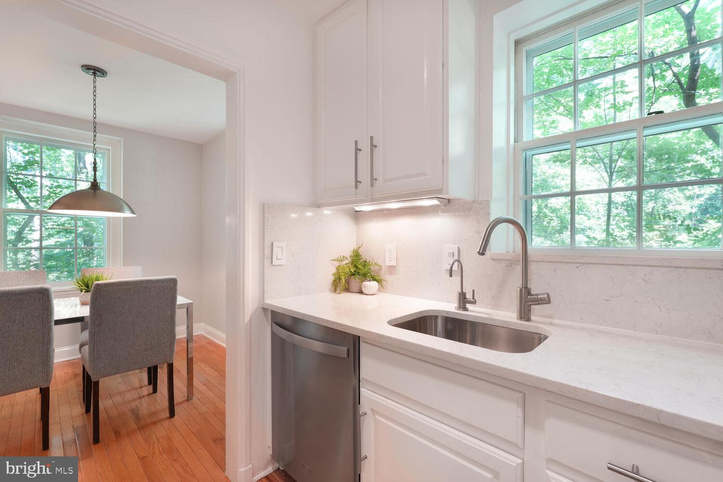 3430 39TH ST NW #B698, WASHINGTON, District Of Columbia 20016, 2 Bedrooms Bedrooms, ,2 BathroomsBathrooms,Residential,For sale,3430 39TH ST NW #B698,DCDC2203562 MLS # DCDC2203562