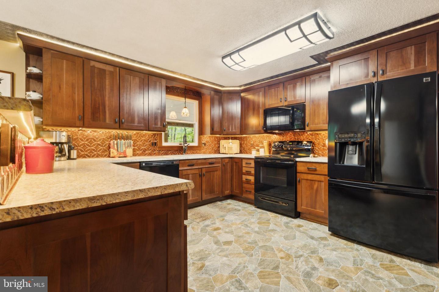 1399 MERCER RD, HAYMARKET, Virginia 20169, 3 Bedrooms Bedrooms, ,3 BathroomsBathrooms,Residential,For sale,1399 MERCER RD,VAPW2096006 MLS # VAPW2096006