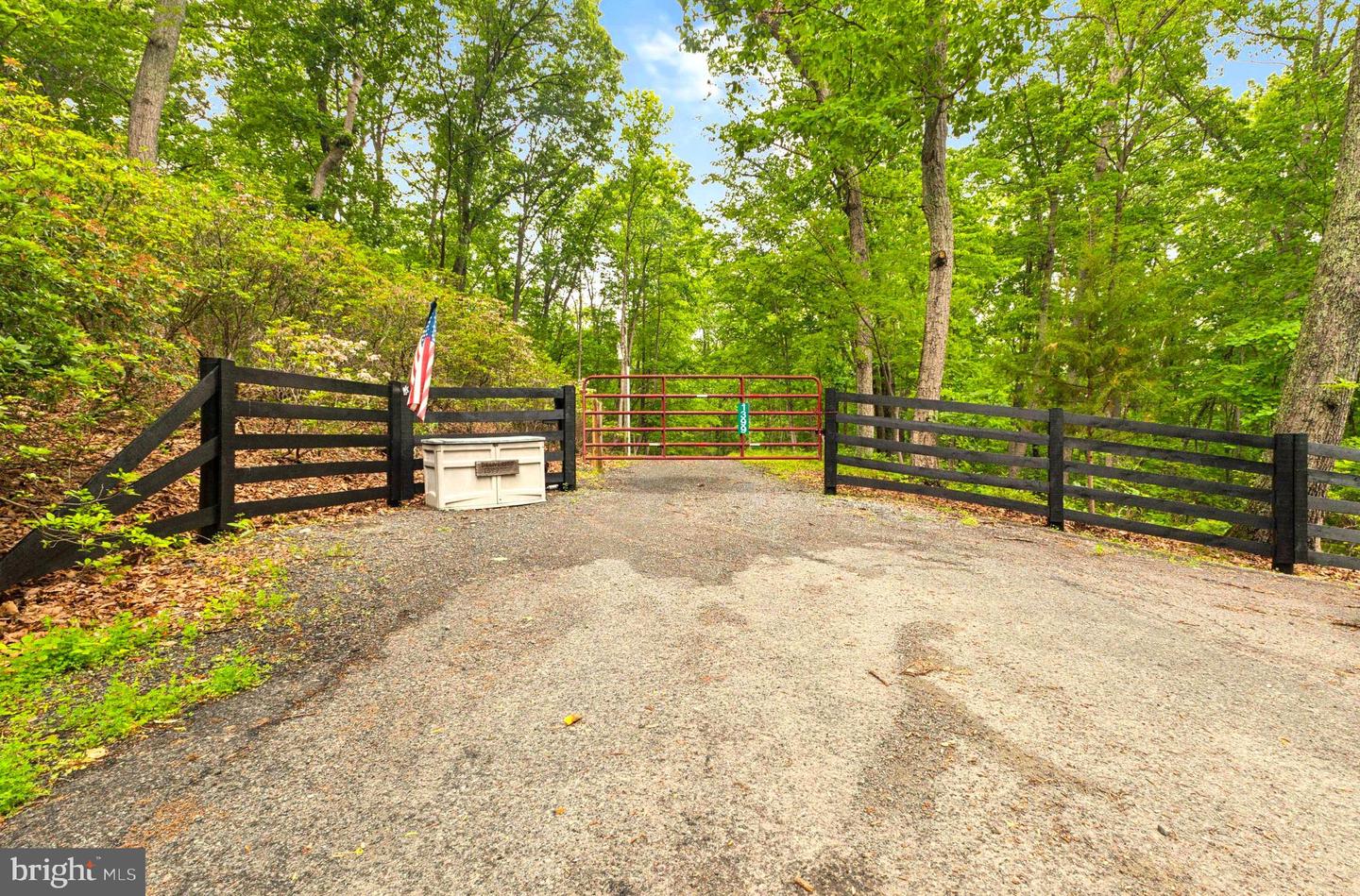 1399 MERCER RD, HAYMARKET, Virginia 20169, 3 Bedrooms Bedrooms, ,3 BathroomsBathrooms,Residential,For sale,1399 MERCER RD,VAPW2096006 MLS # VAPW2096006