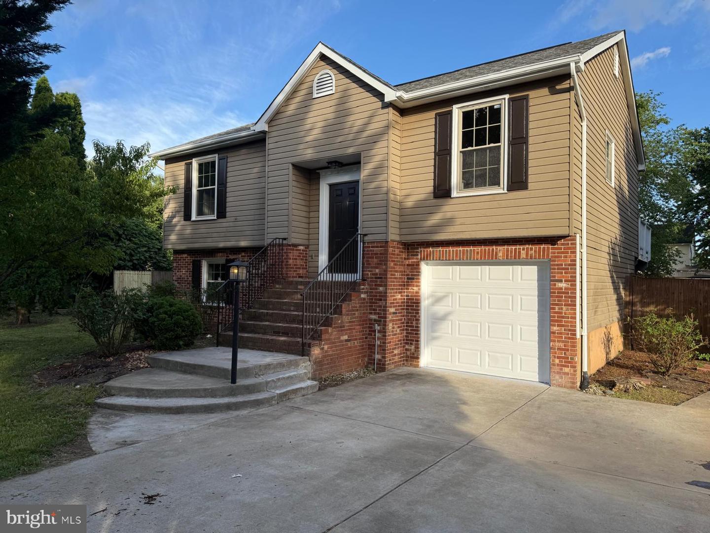 5314 GREENTREE DR, FREDERICKSBURG, Virginia 22407, 4 Bedrooms Bedrooms, 5 Rooms Rooms,2 BathroomsBathrooms,Residential,For sale,5314 GREENTREE DR,VASP2033610 MLS # VASP2033610