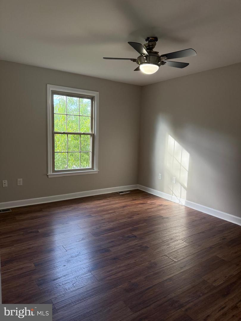 5314 GREENTREE DR, FREDERICKSBURG, Virginia 22407, 4 Bedrooms Bedrooms, 5 Rooms Rooms,2 BathroomsBathrooms,Residential,For sale,5314 GREENTREE DR,VASP2033610 MLS # VASP2033610
