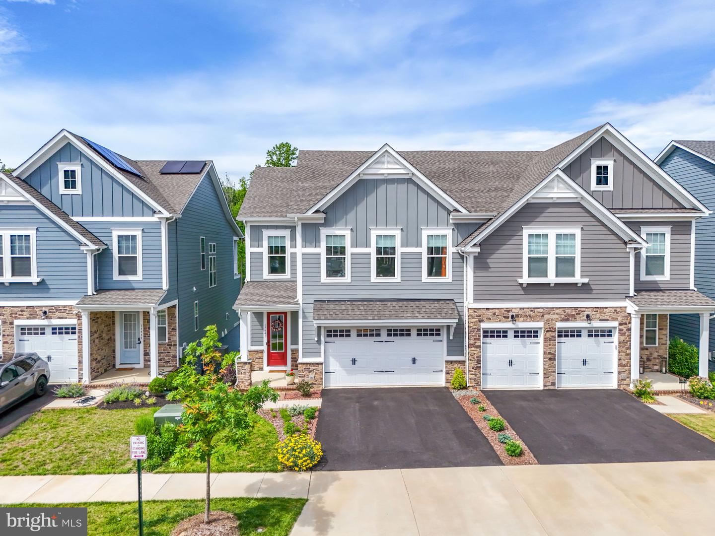 17941 WOODS OVERLOOK DR, DUMFRIES, Virginia 22026, 5 Bedrooms Bedrooms, ,3 BathroomsBathrooms,Residential,For sale,17941 WOODS OVERLOOK DR,VAPW2096018 MLS # VAPW2096018