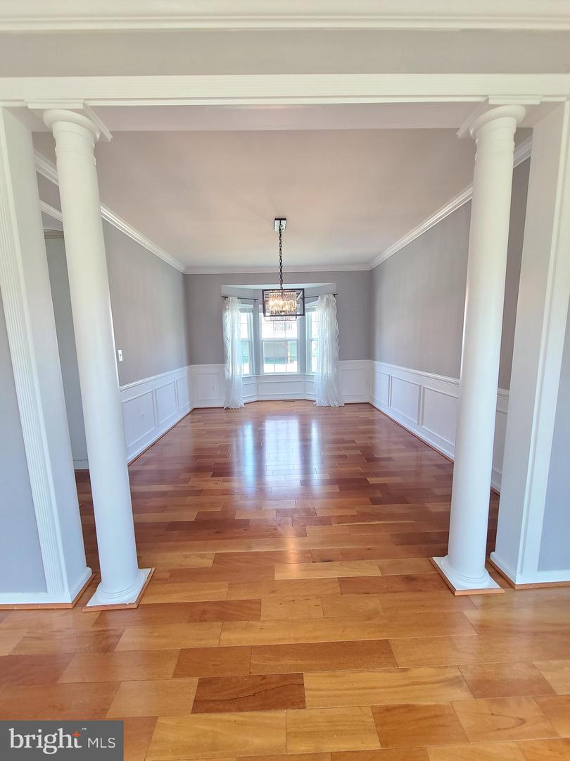 9423 RESERVOIR RD, FREDERICKSBURG, Virginia 22407, 4 Bedrooms Bedrooms, ,3 BathroomsBathrooms,Residential,For sale,9423 RESERVOIR RD,VASP2033612 MLS # VASP2033612