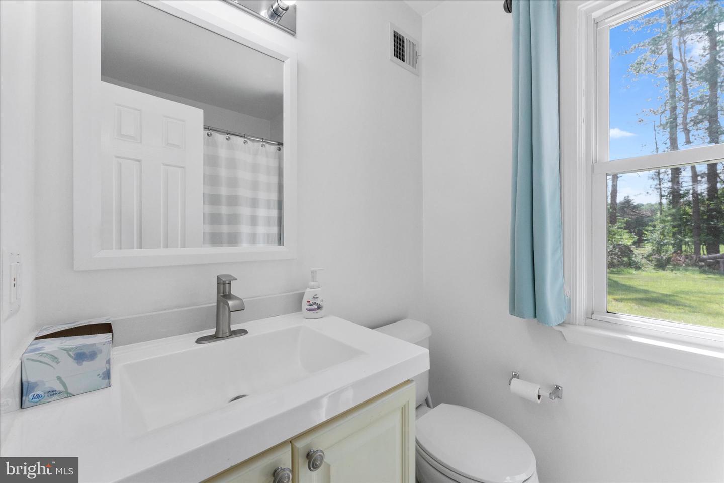 39350 RICKARD RD, LOVETTSVILLE, Virginia 20180, 4 Bedrooms Bedrooms, ,3 BathroomsBathrooms,Residential,For sale,39350 RICKARD RD,VALO2098488 MLS # VALO2098488