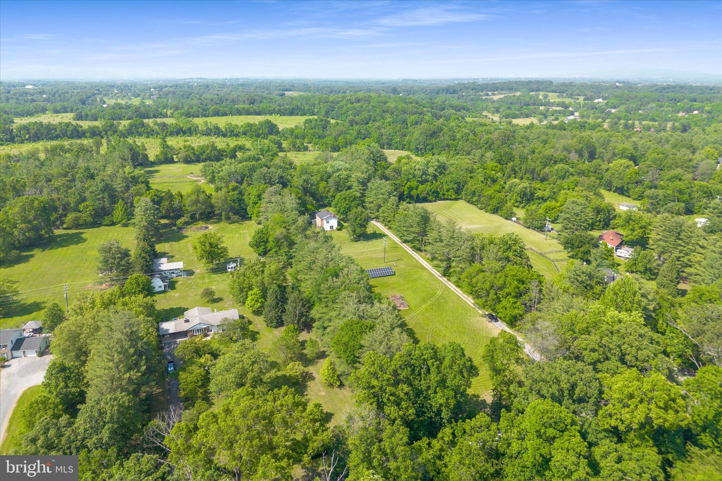 39350 RICKARD RD, LOVETTSVILLE, Virginia 20180, 4 Bedrooms Bedrooms, ,3 BathroomsBathrooms,Residential,For sale,39350 RICKARD RD,VALO2098488 MLS # VALO2098488