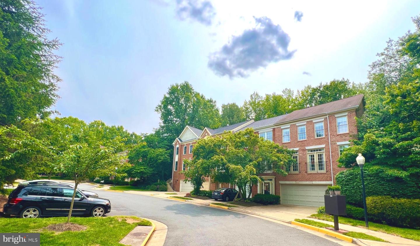 1310 SUNDIAL DR, RESTON, Virginia 20194, 3 Bedrooms Bedrooms, ,2 BathroomsBathrooms,Residential,For sale,1310 SUNDIAL DR,VAFX2244738 MLS # VAFX2244738