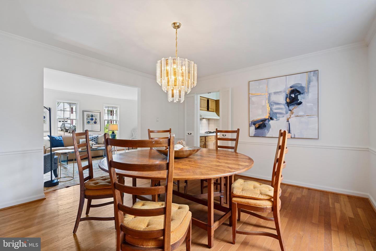 4041 27TH RD N, ARLINGTON, Virginia 22207, 5 Bedrooms Bedrooms, ,3 BathroomsBathrooms,Residential,For sale,4041 27TH RD N,VAAR2058556 MLS # VAAR2058556