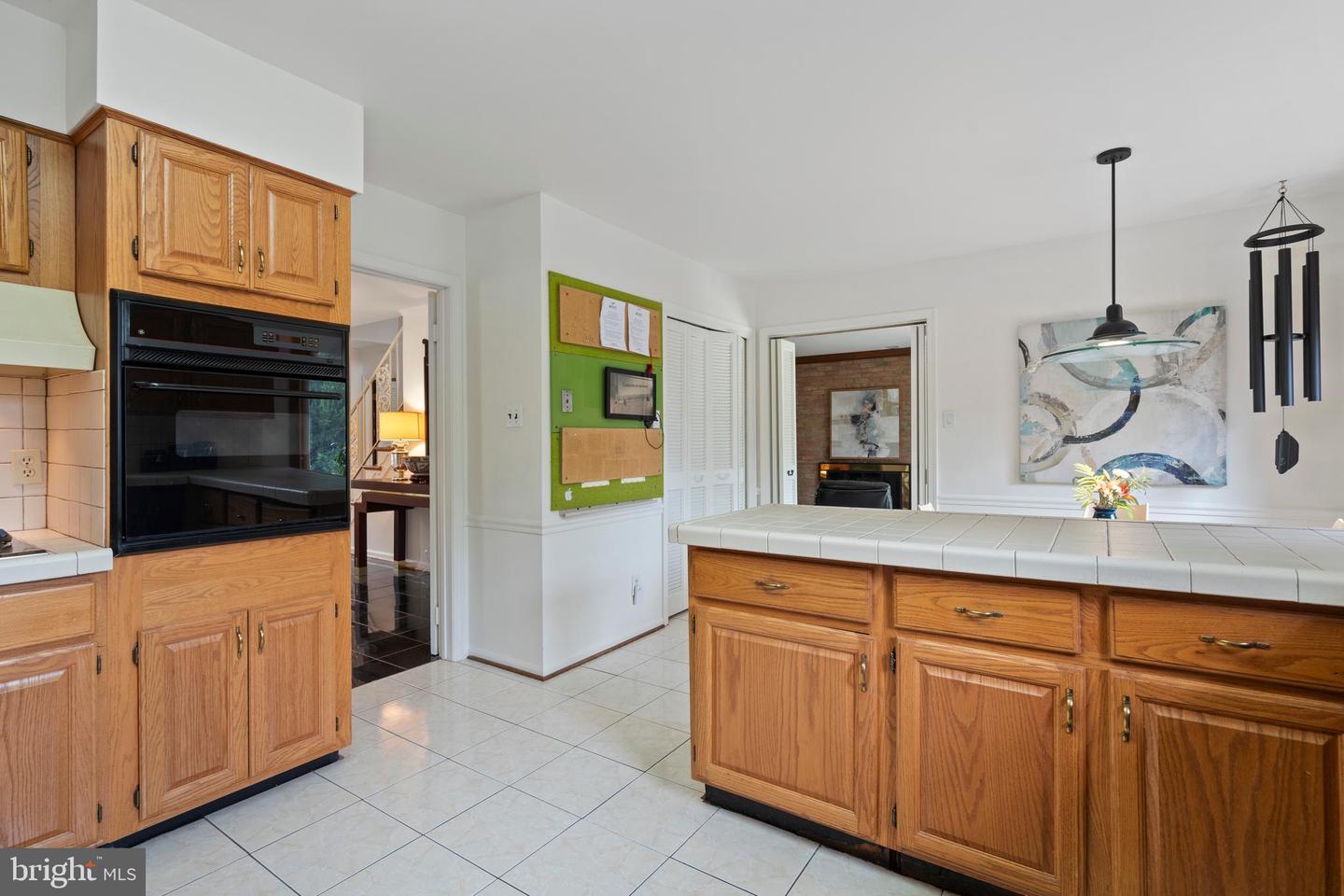 4041 27TH RD N, ARLINGTON, Virginia 22207, 5 Bedrooms Bedrooms, ,3 BathroomsBathrooms,Residential,For sale,4041 27TH RD N,VAAR2058556 MLS # VAAR2058556