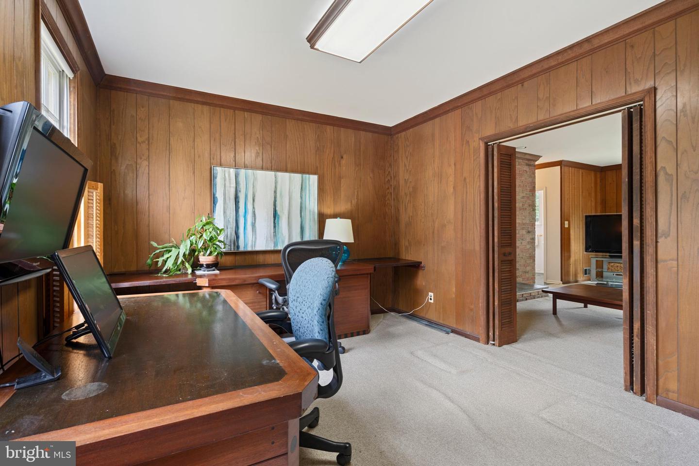 4041 27TH RD N, ARLINGTON, Virginia 22207, 5 Bedrooms Bedrooms, ,3 BathroomsBathrooms,Residential,For sale,4041 27TH RD N,VAAR2058556 MLS # VAAR2058556