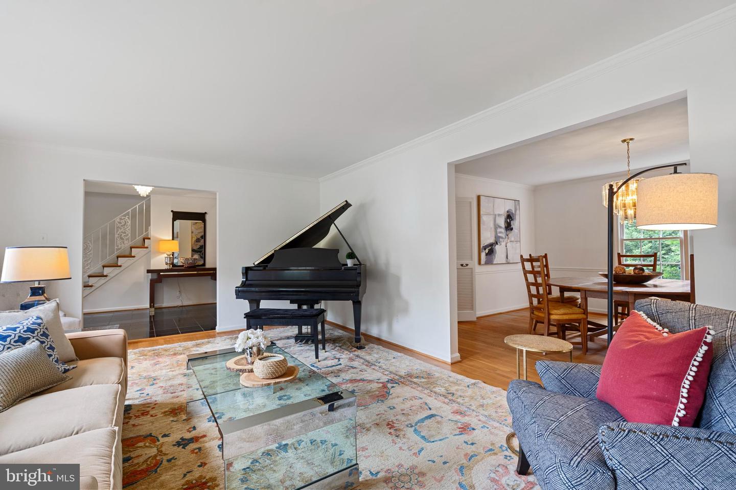 4041 27TH RD N, ARLINGTON, Virginia 22207, 5 Bedrooms Bedrooms, ,3 BathroomsBathrooms,Residential,For sale,4041 27TH RD N,VAAR2058556 MLS # VAAR2058556
