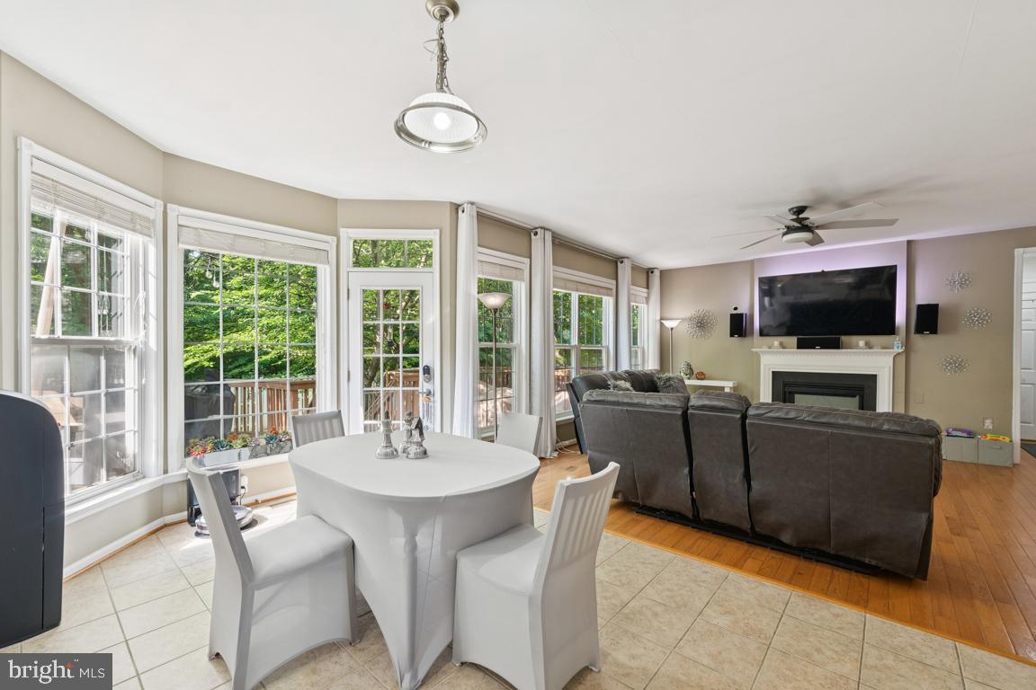 8411 WHITEHAVEN CT, LORTON, Virginia 22079, 6 Bedrooms Bedrooms, ,4 BathroomsBathrooms,Residential,For sale,8411 WHITEHAVEN CT,VAFX2244784 MLS # VAFX2244784