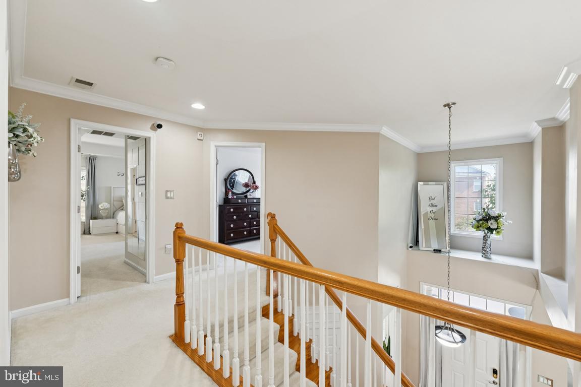 8411 WHITEHAVEN CT, LORTON, Virginia 22079, 6 Bedrooms Bedrooms, ,4 BathroomsBathrooms,Residential,For sale,8411 WHITEHAVEN CT,VAFX2244784 MLS # VAFX2244784