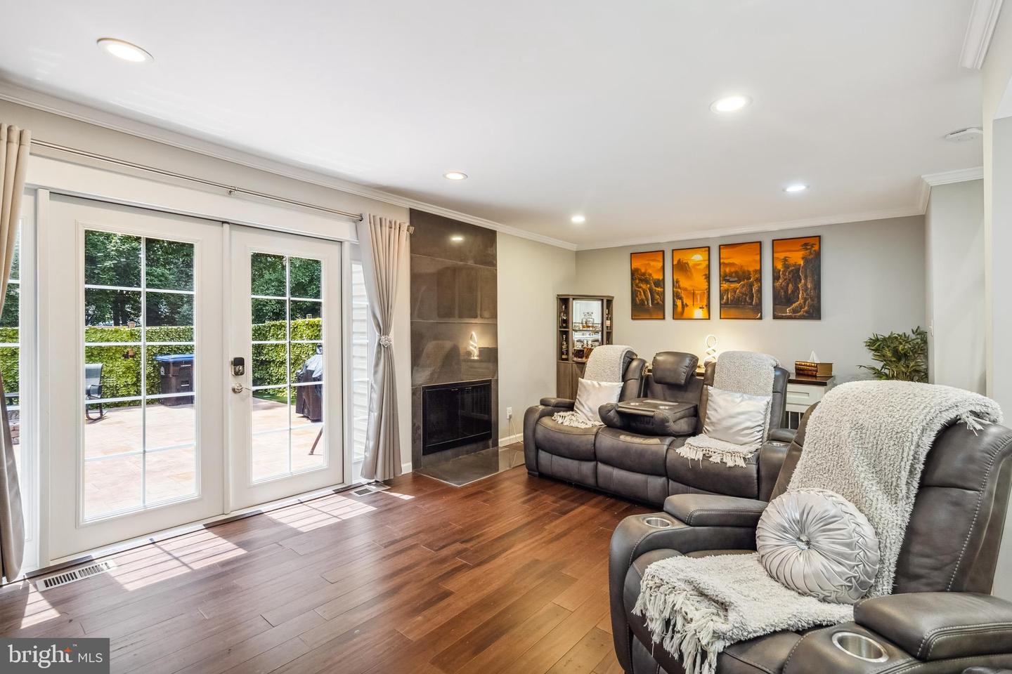 6004 FORREST HOLLOW LN, SPRINGFIELD, Virginia 22152, 3 Bedrooms Bedrooms, ,3 BathroomsBathrooms,Residential,For sale,6004 FORREST HOLLOW LN,VAFX2244800 MLS # VAFX2244800