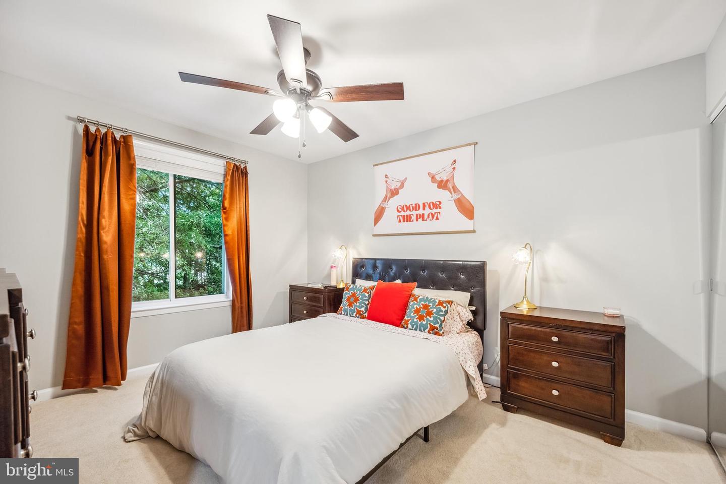 6004 FORREST HOLLOW LN, SPRINGFIELD, Virginia 22152, 3 Bedrooms Bedrooms, ,3 BathroomsBathrooms,Residential,For sale,6004 FORREST HOLLOW LN,VAFX2244800 MLS # VAFX2244800