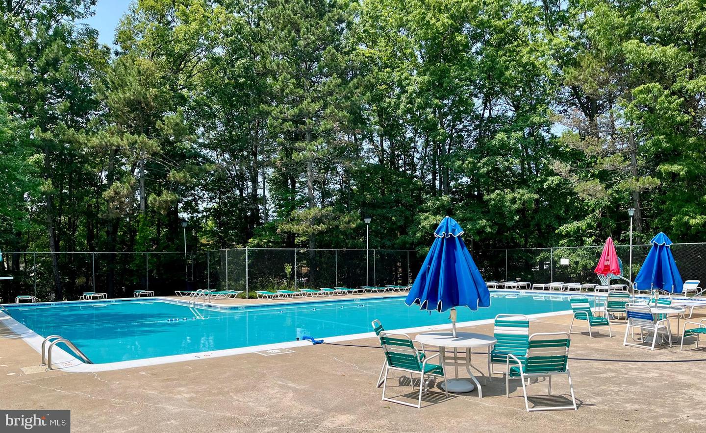 6004 FORREST HOLLOW LN, SPRINGFIELD, Virginia 22152, 3 Bedrooms Bedrooms, ,3 BathroomsBathrooms,Residential,For sale,6004 FORREST HOLLOW LN,VAFX2244800 MLS # VAFX2244800