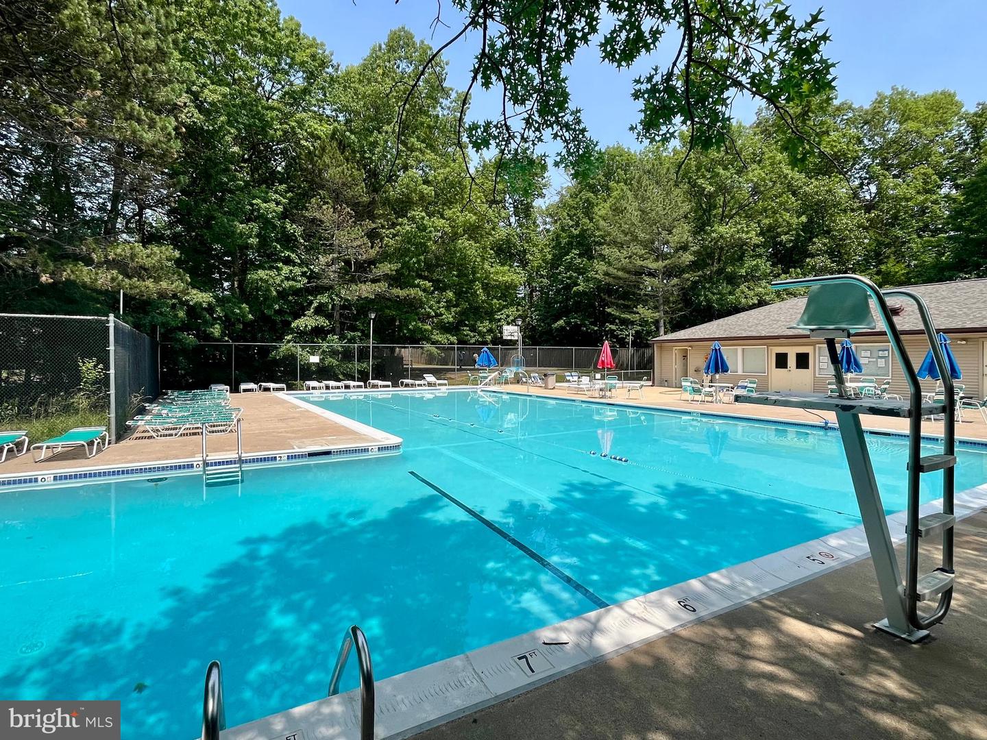 6004 FORREST HOLLOW LN, SPRINGFIELD, Virginia 22152, 3 Bedrooms Bedrooms, ,3 BathroomsBathrooms,Residential,For sale,6004 FORREST HOLLOW LN,VAFX2244800 MLS # VAFX2244800
