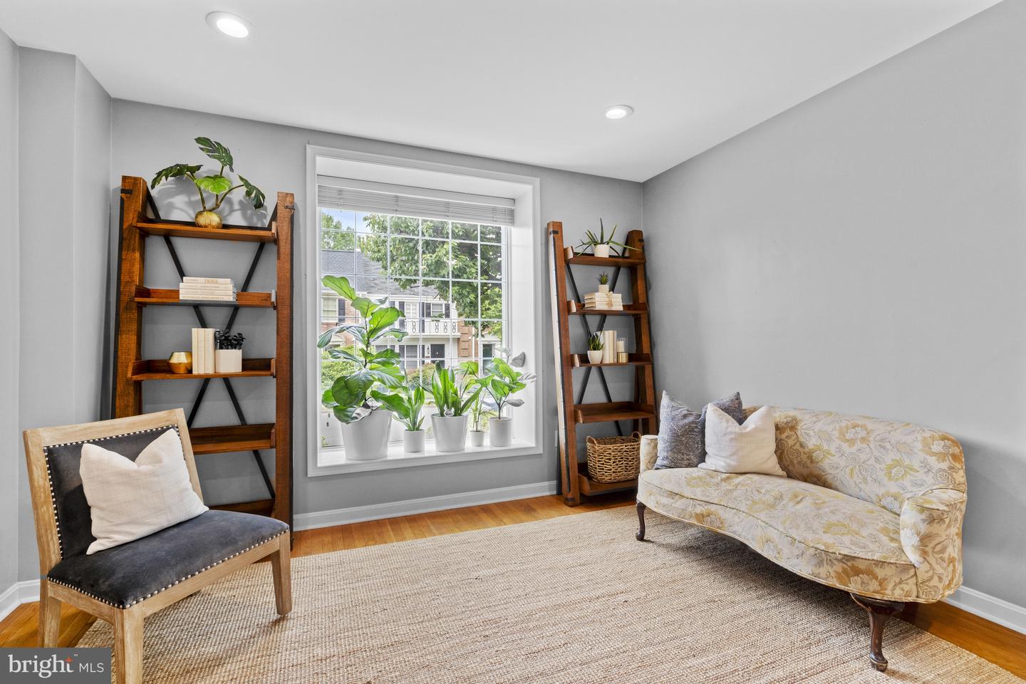 6707 MELROSE DR, MCLEAN, Virginia 22101, 4 Bedrooms Bedrooms, ,3 BathroomsBathrooms,Residential,For sale,6707 MELROSE DR,VAFX2244802 MLS # VAFX2244802