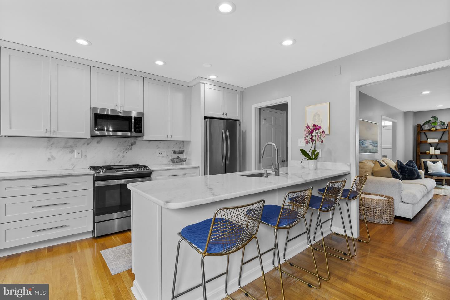 6707 MELROSE DR, MCLEAN, Virginia 22101, 4 Bedrooms Bedrooms, ,3 BathroomsBathrooms,Residential,For sale,6707 MELROSE DR,VAFX2244802 MLS # VAFX2244802
