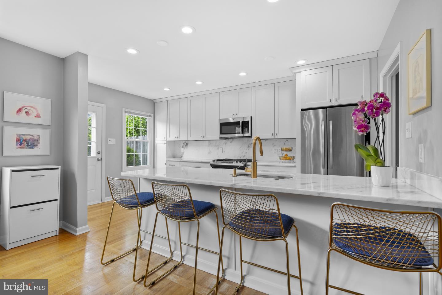 6707 MELROSE DR, MCLEAN, Virginia 22101, 4 Bedrooms Bedrooms, ,3 BathroomsBathrooms,Residential,For sale,6707 MELROSE DR,VAFX2244802 MLS # VAFX2244802