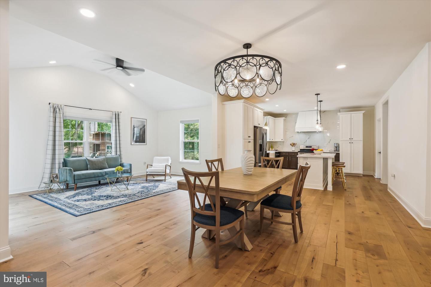 3908 WOODLEY DR, ALEXANDRIA, Virginia 22309, 5 Bedrooms Bedrooms, ,5 BathroomsBathrooms,Residential,For sale,3908 WOODLEY DR,VAFX2244618 MLS # VAFX2244618