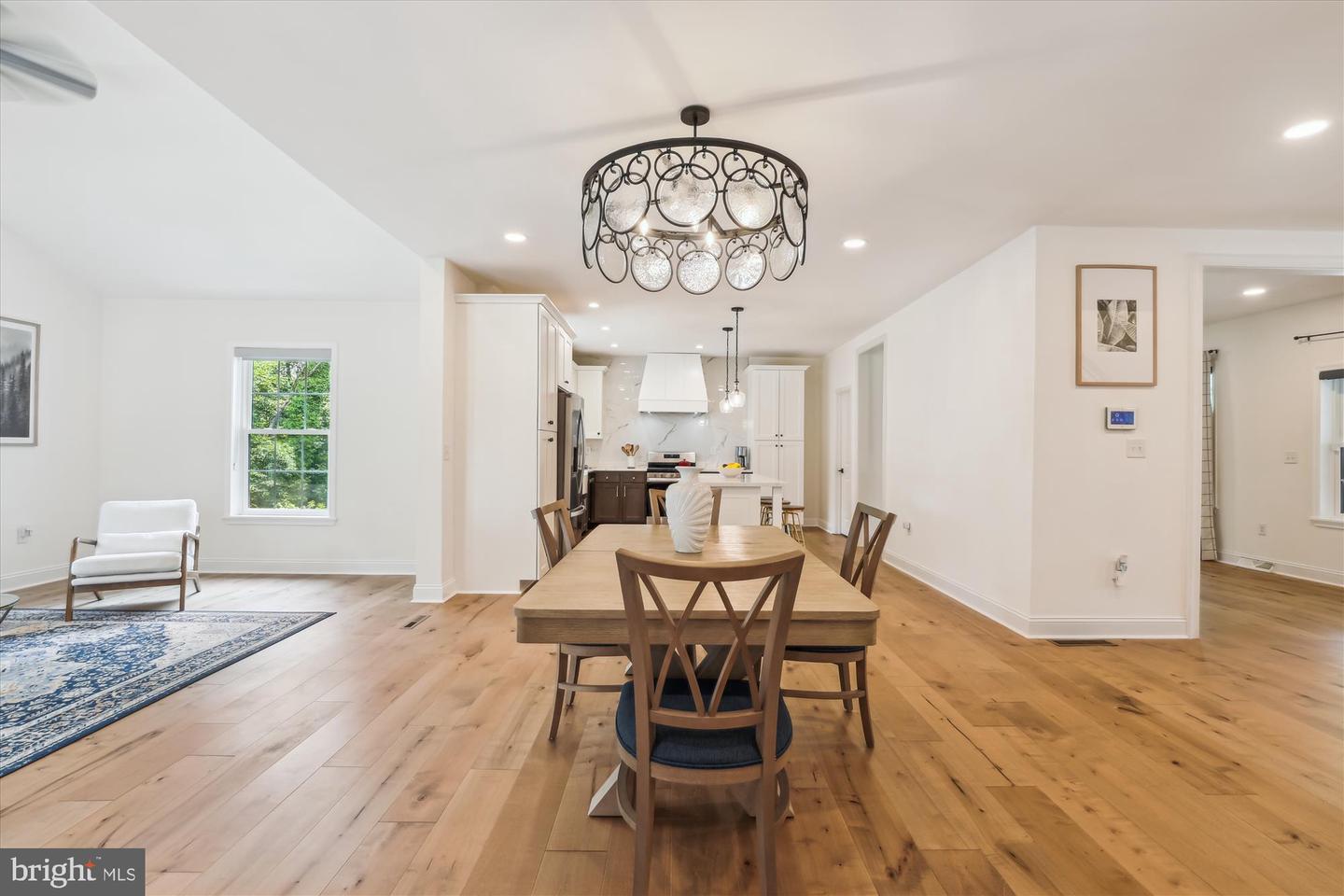 3908 WOODLEY DR, ALEXANDRIA, Virginia 22309, 5 Bedrooms Bedrooms, ,5 BathroomsBathrooms,Residential,For sale,3908 WOODLEY DR,VAFX2244618 MLS # VAFX2244618