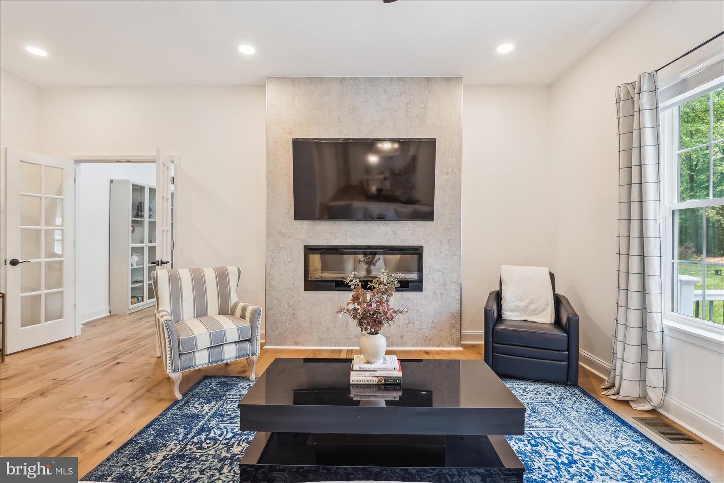 3908 WOODLEY DR, ALEXANDRIA, Virginia 22309, 5 Bedrooms Bedrooms, ,5 BathroomsBathrooms,Residential,For sale,3908 WOODLEY DR,VAFX2244618 MLS # VAFX2244618