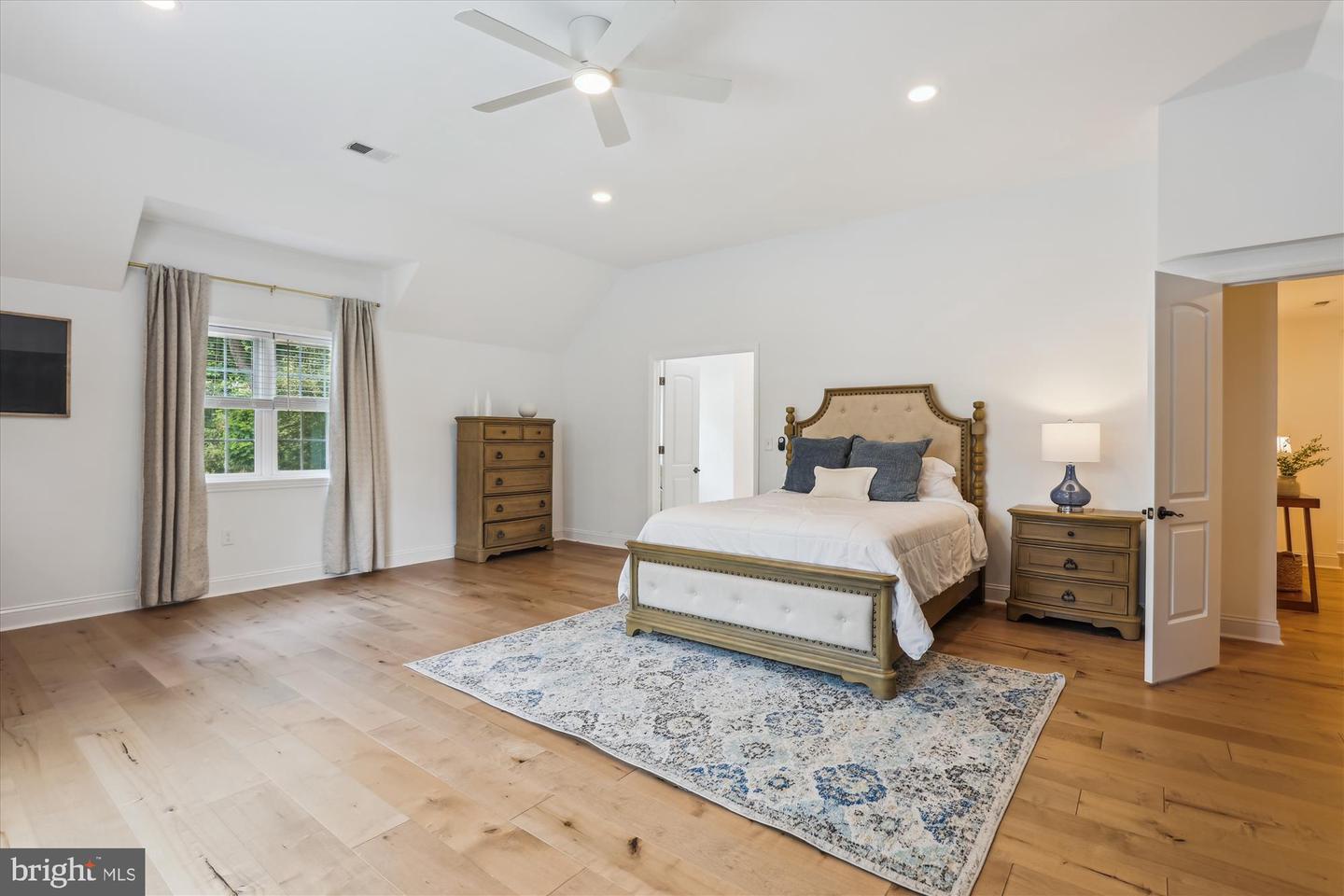 3908 WOODLEY DR, ALEXANDRIA, Virginia 22309, 5 Bedrooms Bedrooms, ,5 BathroomsBathrooms,Residential,For sale,3908 WOODLEY DR,VAFX2244618 MLS # VAFX2244618
