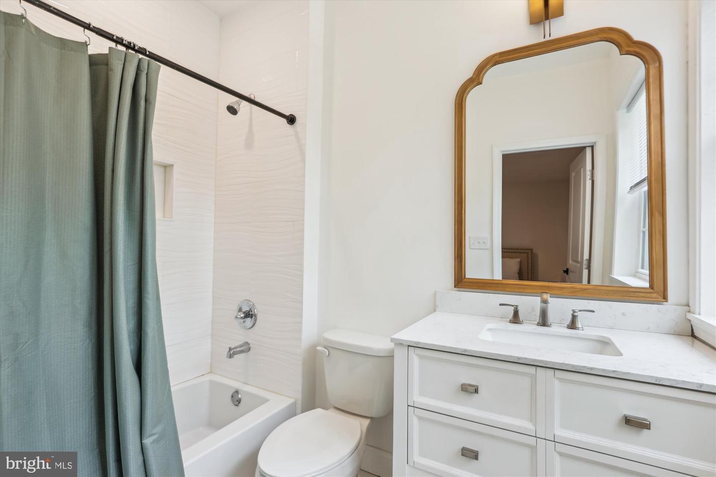 3908 WOODLEY DR, ALEXANDRIA, Virginia 22309, 5 Bedrooms Bedrooms, ,5 BathroomsBathrooms,Residential,For sale,3908 WOODLEY DR,VAFX2244618 MLS # VAFX2244618