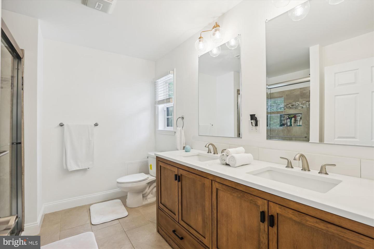 3908 WOODLEY DR, ALEXANDRIA, Virginia 22309, 5 Bedrooms Bedrooms, ,5 BathroomsBathrooms,Residential,For sale,3908 WOODLEY DR,VAFX2244618 MLS # VAFX2244618