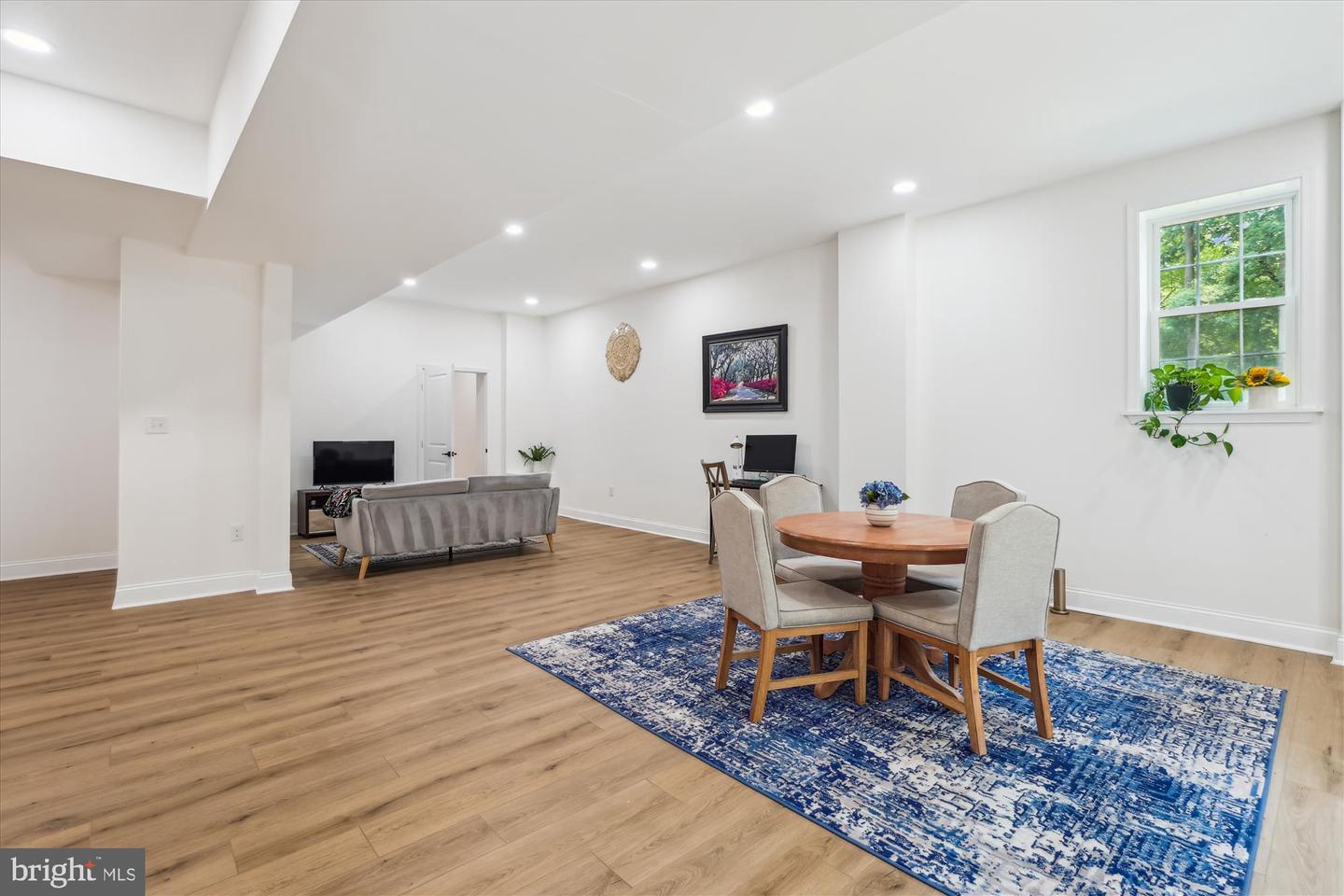 3908 WOODLEY DR, ALEXANDRIA, Virginia 22309, 5 Bedrooms Bedrooms, ,5 BathroomsBathrooms,Residential,For sale,3908 WOODLEY DR,VAFX2244618 MLS # VAFX2244618