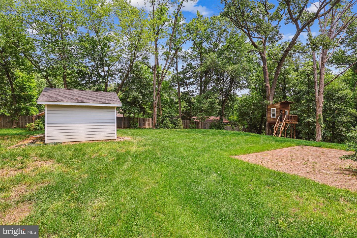 3908 WOODLEY DR, ALEXANDRIA, Virginia 22309, 5 Bedrooms Bedrooms, ,5 BathroomsBathrooms,Residential,For sale,3908 WOODLEY DR,VAFX2244618 MLS # VAFX2244618
