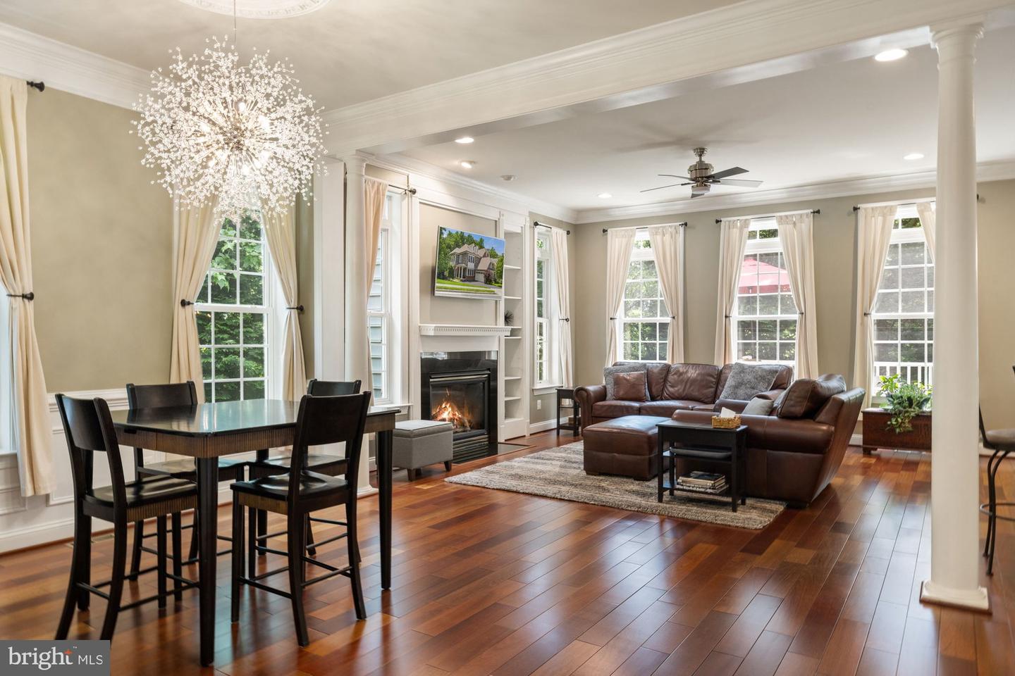 20393 DUNKIRK SQ, STERLING, Virginia 20165, 4 Bedrooms Bedrooms, ,3 BathroomsBathrooms,Residential,For sale,20393 DUNKIRK SQ,VALO2098608 MLS # VALO2098608