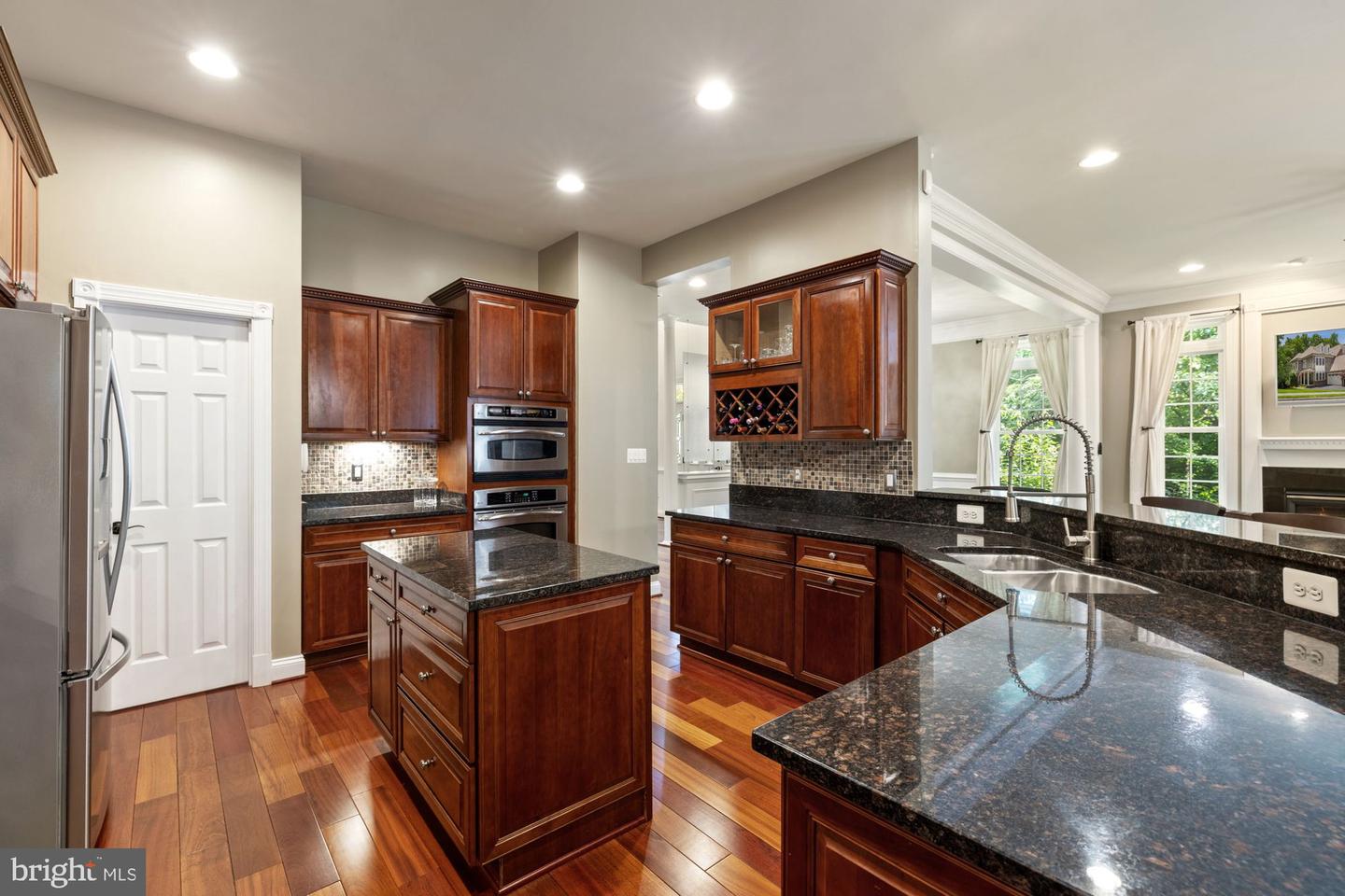 20393 DUNKIRK SQ, STERLING, Virginia 20165, 4 Bedrooms Bedrooms, ,3 BathroomsBathrooms,Residential,For sale,20393 DUNKIRK SQ,VALO2098608 MLS # VALO2098608