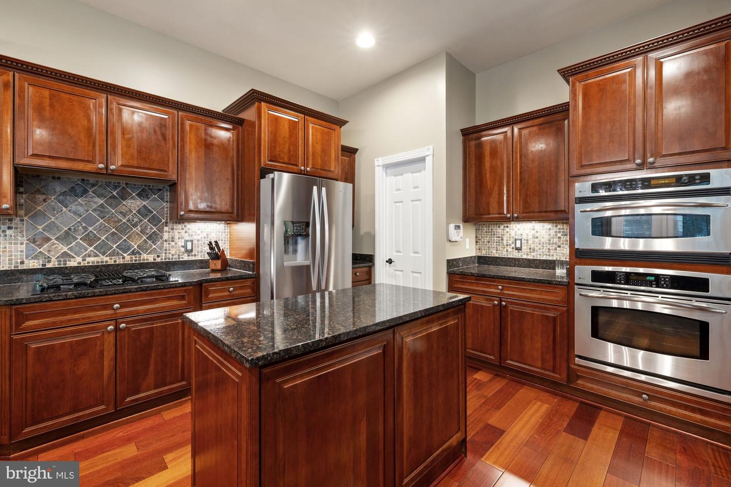 20393 DUNKIRK SQ, STERLING, Virginia 20165, 4 Bedrooms Bedrooms, ,3 BathroomsBathrooms,Residential,For sale,20393 DUNKIRK SQ,VALO2098608 MLS # VALO2098608