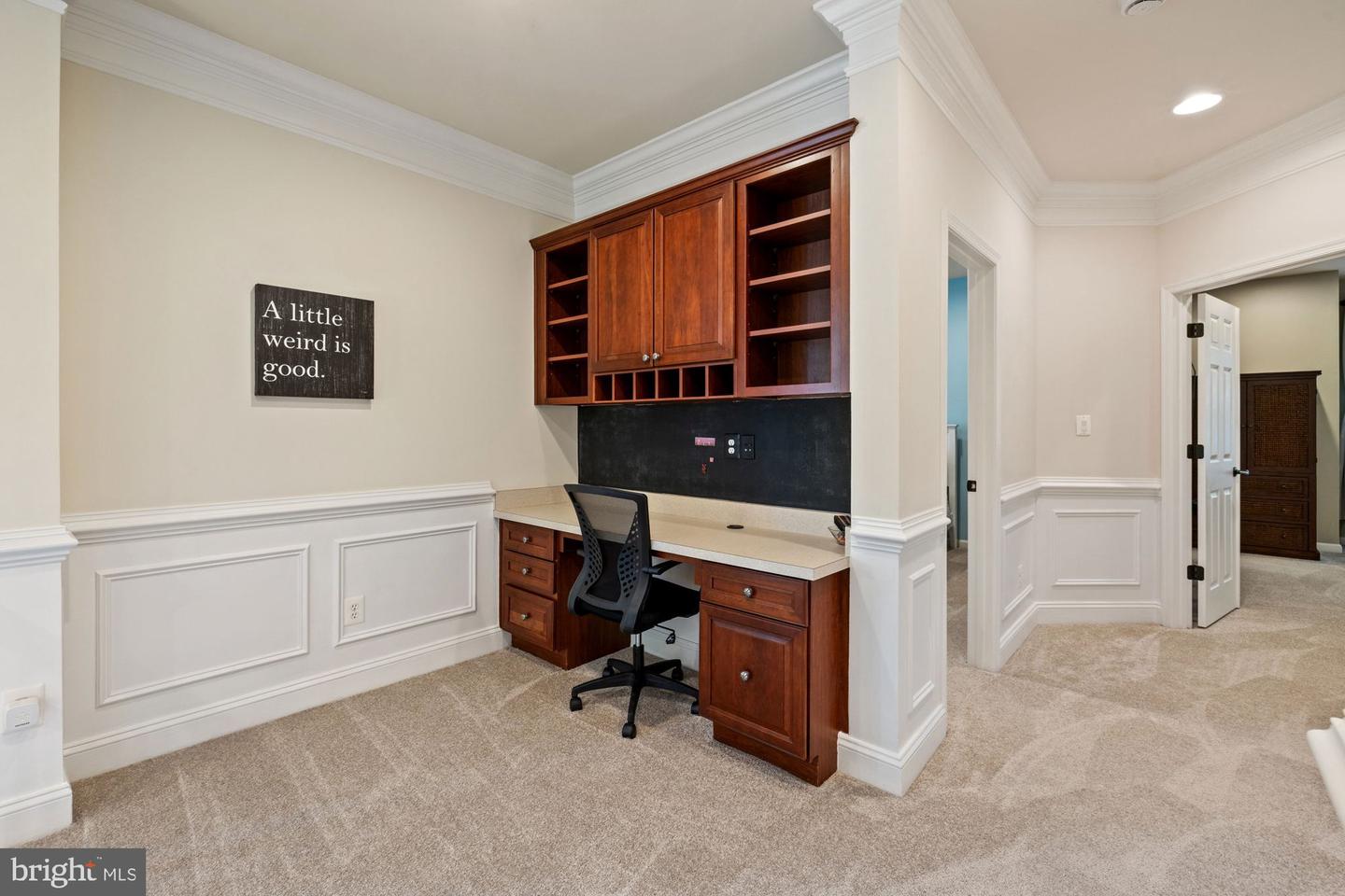 20393 DUNKIRK SQ, STERLING, Virginia 20165, 4 Bedrooms Bedrooms, ,3 BathroomsBathrooms,Residential,For sale,20393 DUNKIRK SQ,VALO2098608 MLS # VALO2098608