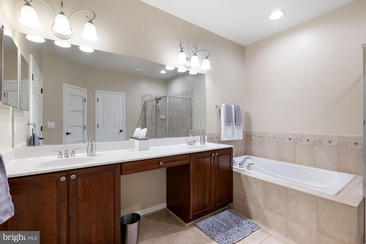 20393 DUNKIRK SQ, STERLING, Virginia 20165, 4 Bedrooms Bedrooms, ,3 BathroomsBathrooms,Residential,For sale,20393 DUNKIRK SQ,VALO2098608 MLS # VALO2098608