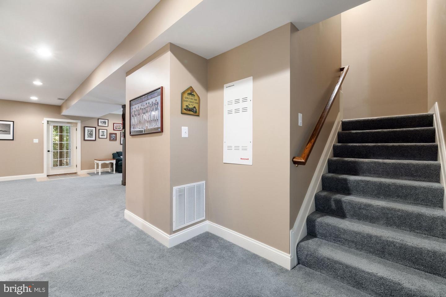 20393 DUNKIRK SQ, STERLING, Virginia 20165, 4 Bedrooms Bedrooms, ,3 BathroomsBathrooms,Residential,For sale,20393 DUNKIRK SQ,VALO2098608 MLS # VALO2098608