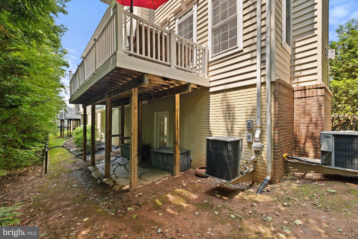 20393 DUNKIRK SQ, STERLING, Virginia 20165, 4 Bedrooms Bedrooms, ,3 BathroomsBathrooms,Residential,For sale,20393 DUNKIRK SQ,VALO2098608 MLS # VALO2098608