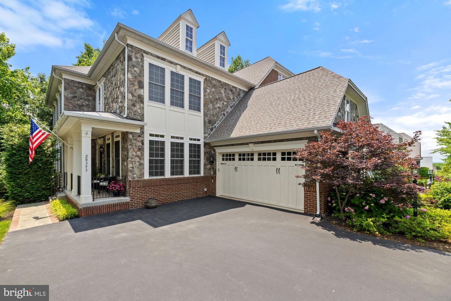 20393 DUNKIRK SQ, STERLING, Virginia 20165, 4 Bedrooms Bedrooms, ,3 BathroomsBathrooms,Residential,For sale,20393 DUNKIRK SQ,VALO2098608 MLS # VALO2098608