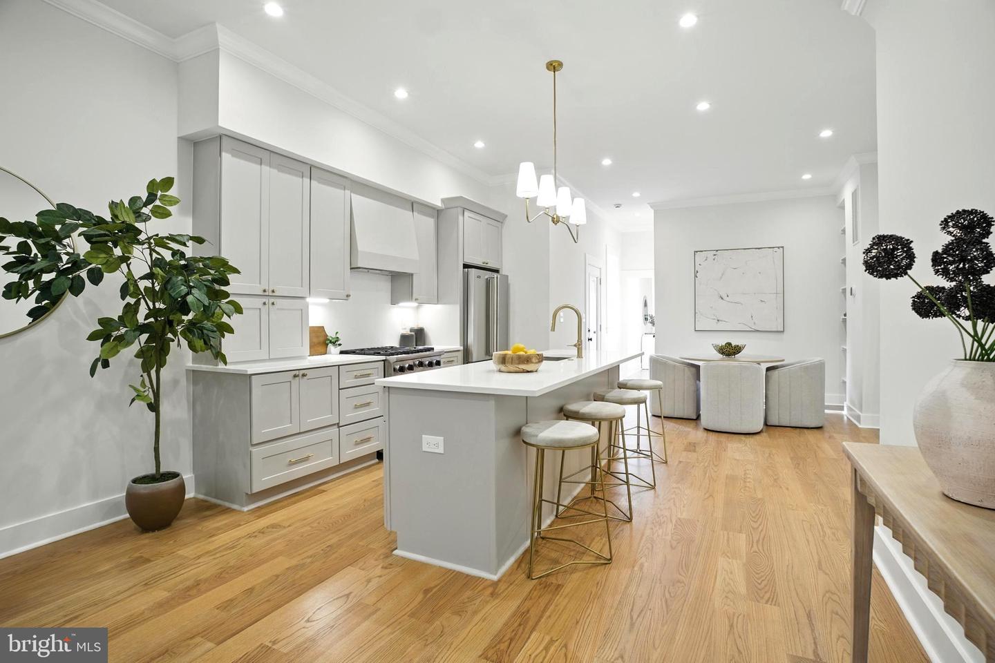 309 M ST NW #TOWNHOME B, WASHINGTON, District Of Columbia 20001, 3 Bedrooms Bedrooms, ,2 BathroomsBathrooms,Residential,For sale,309 M ST NW #TOWNHOME B,DCDC2203828 MLS # DCDC2203828